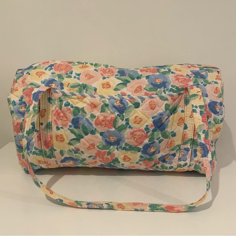 Cute quilted Weekend Duffle in spring/summer floral pattern